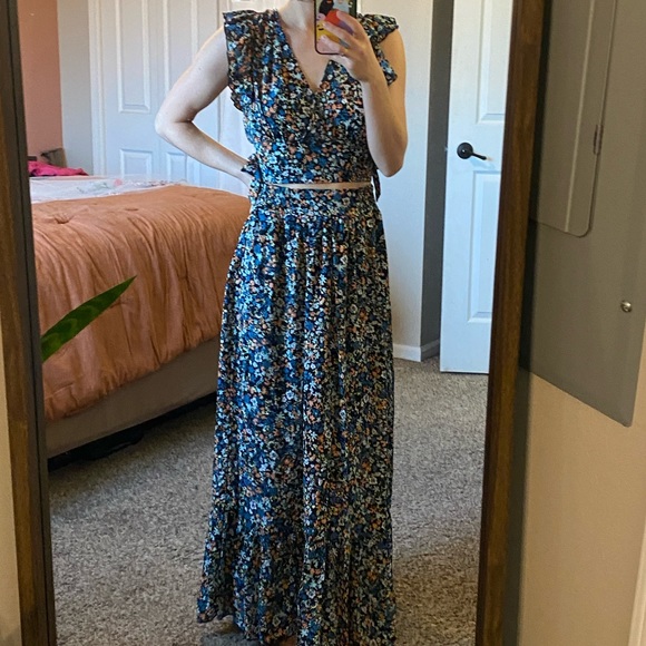 NWOT Deep V Neck 2 Piece Ruffle Cap Sleeve Chiffon Flowy Maxi Set - XSmall - Picture 2 of 6